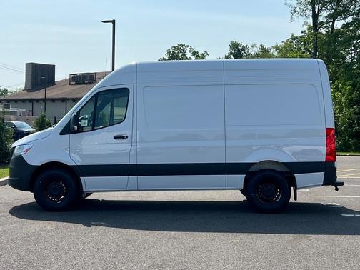 2025 Mercedes-Benz Sprinter 2500 Standard Roof