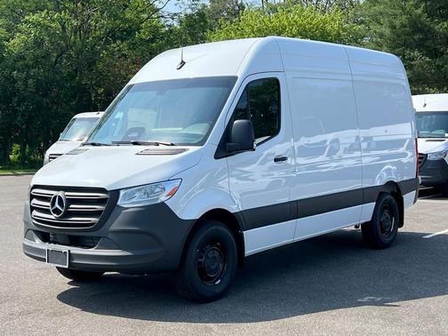 2025 Mercedes-Benz Sprinter 2500 Standard Roof