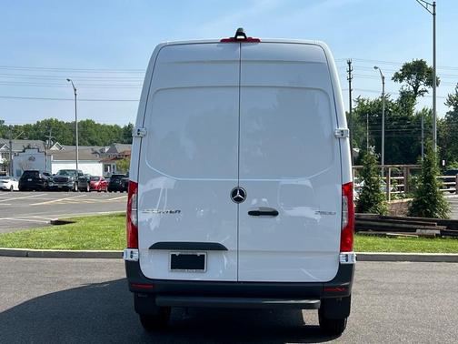 2025 Mercedes-Benz Sprinter 2500 Standard Roof