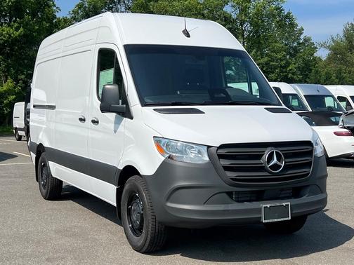2025 Mercedes-Benz Sprinter 2500 Standard Roof