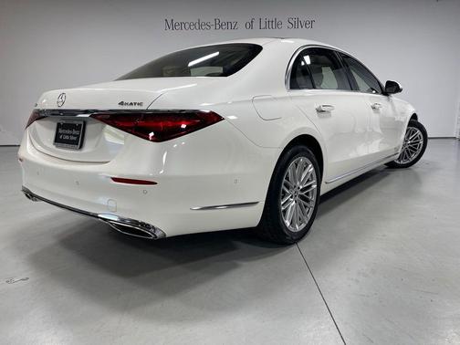 MANUFAKTUR Diamond White 2023 Mercedes-Benz S-Class 4MATIC