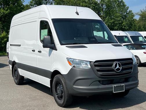 2025 Mercedes-Benz Sprinter 2500 Standard Roof