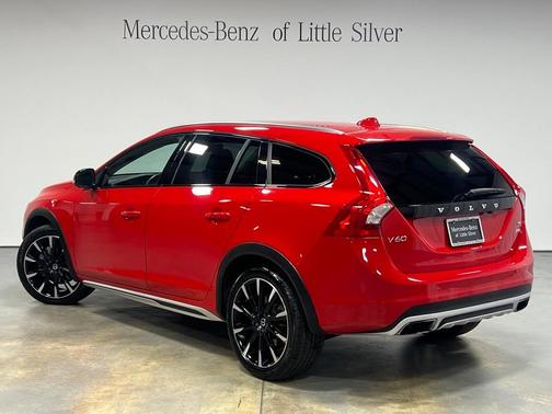 2018 Volvo V60 Cross Country T5 Platinum