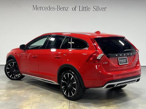 2018 Volvo V60 Cross Country T5 Platinum