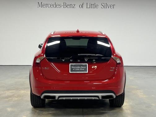 2018 Volvo V60 Cross Country T5 Platinum