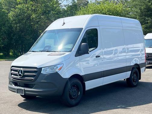 2025 Mercedes-Benz Sprinter 2500 Standard Roof