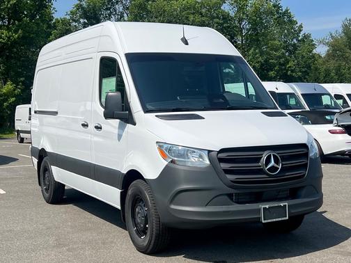 2025 Mercedes-Benz Sprinter 2500 Standard Roof