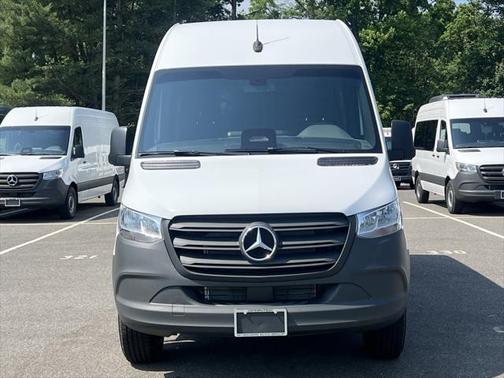 2025 Mercedes-Benz Sprinter 2500 Standard Roof
