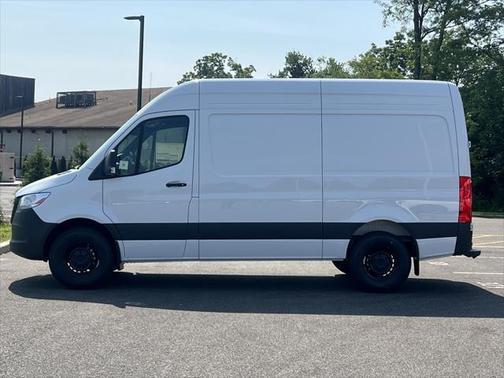 2025 Mercedes-Benz Sprinter 2500 Standard Roof
