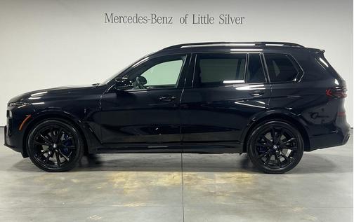 2024 BMW X7 M60i