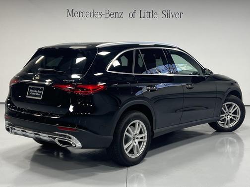 2025 Mercedes-Benz GLC 300 4MATIC