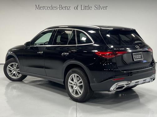 2025 Mercedes-Benz GLC 300 4MATIC