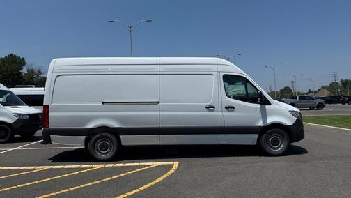 2025 Mercedes-Benz Sprinter 2500 High Roof