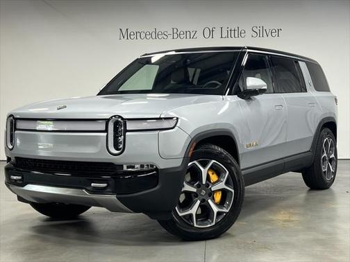 2023 Rivian R1S Adventure