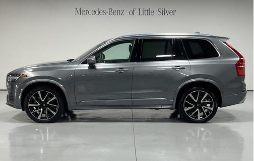 2020 Volvo XC90 T6 Momentum