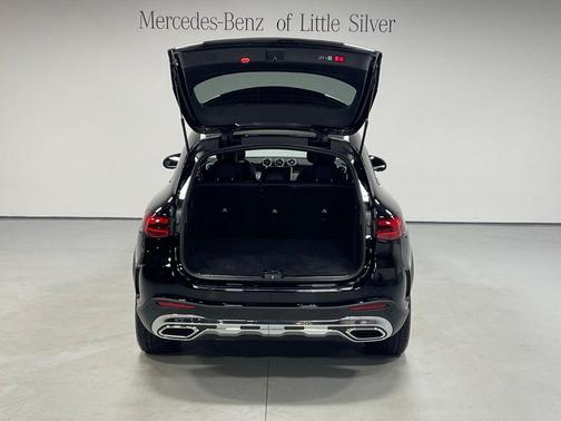 Black 2026 Mercedes-Benz GLC 300 4MATIC