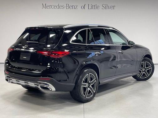 2026 Mercedes-Benz GLC 300 4MATIC