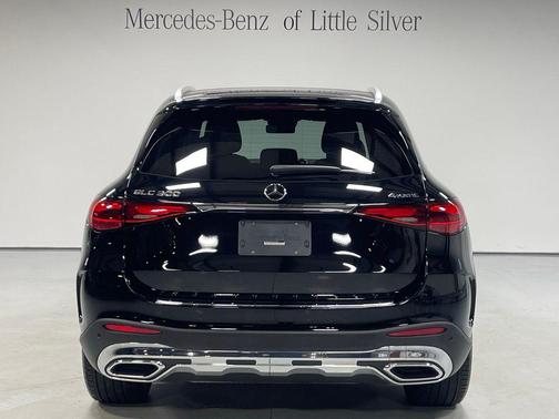 2026 Mercedes-Benz GLC 300 4MATIC