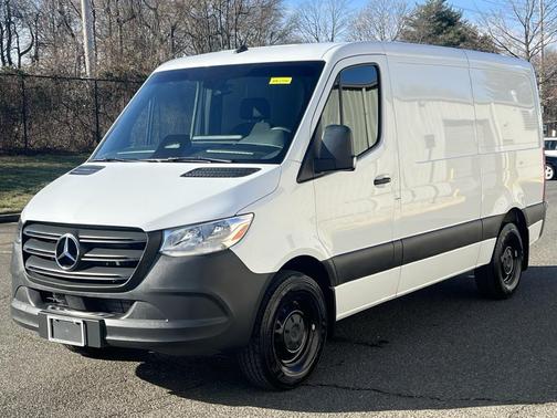 2025 Mercedes-Benz Sprinter 2500 Standard Roof