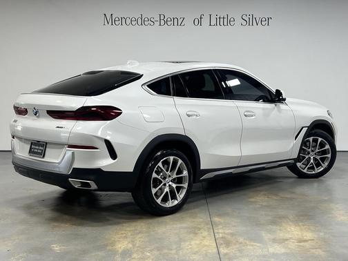 2023 BMW X6 xDrive40i