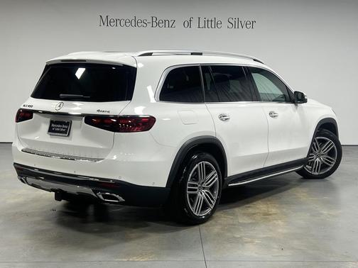 2025 Mercedes-Benz GLS 450 4MATIC