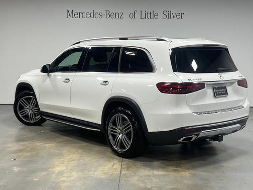 2025 Mercedes-Benz GLS 450 4MATIC