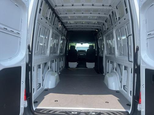 2025 Mercedes-Benz Sprinter 2500 High Roof
