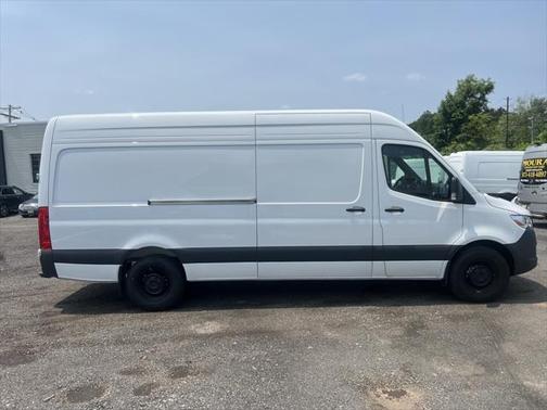 2025 Mercedes-Benz Sprinter 2500 High Roof