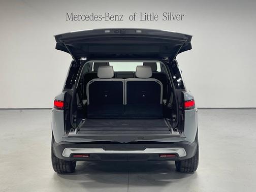 2023 Rivian R1S Adventure