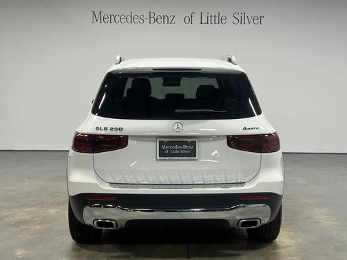 2025 Mercedes-Benz GLB 250 4MATIC