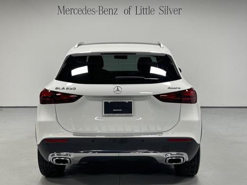 2026 Mercedes-Benz GLA 250 4MATIC