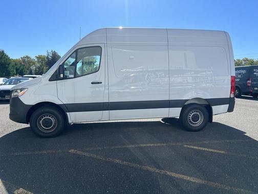 2025 Mercedes-Benz Sprinter 2500 Standard Roof