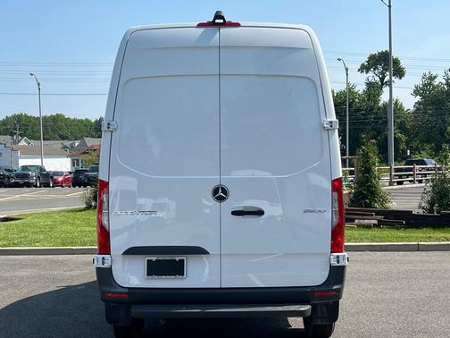 2025 Mercedes-Benz Sprinter 2500 Standard Roof