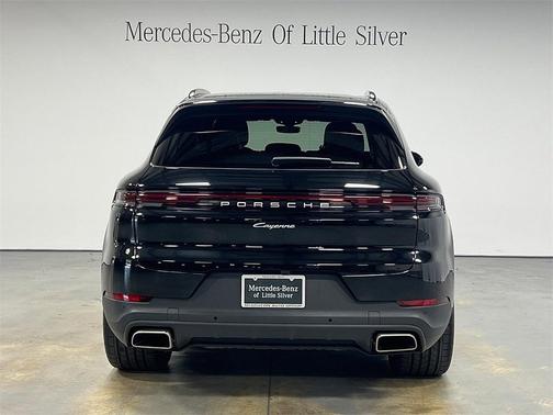 2024 Porsche Cayenne Base