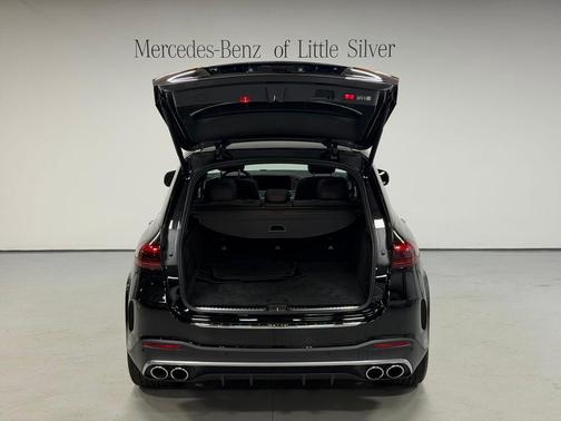 Obsidian Black Metallic 2026 Mercedes-Benz AMG GLE 53 4MATIC+