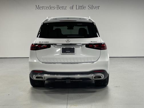 2025 Mercedes-Benz GLS 580 4MATIC