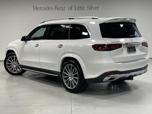 2025 Mercedes-Benz GLS 580 4MATIC