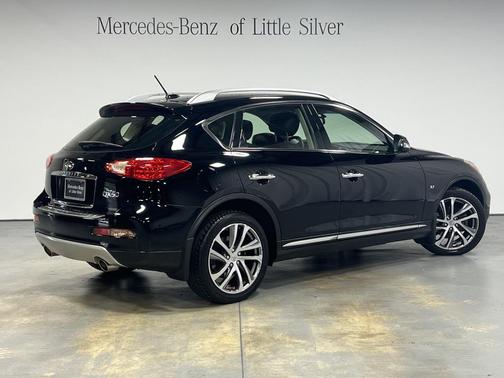 2017 INFINITI QX50 Base