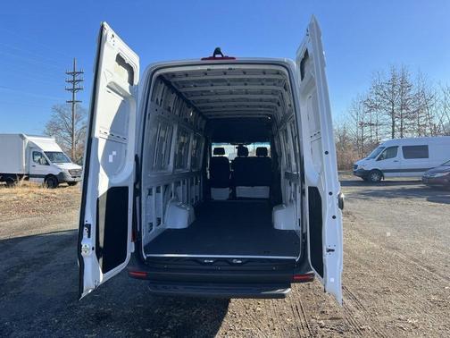 2025 Mercedes-Benz Sprinter 3500 High Roof