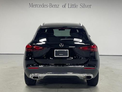 Black 2026 Mercedes-Benz GLA 250 4MATIC