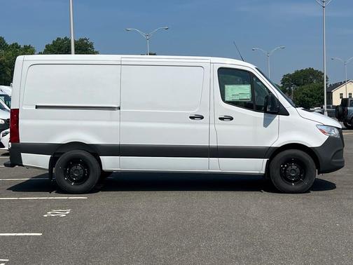 2025 Mercedes-Benz Sprinter 2500 Standard Roof