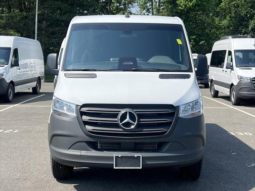 2025 Mercedes-Benz Sprinter 2500 Standard Roof