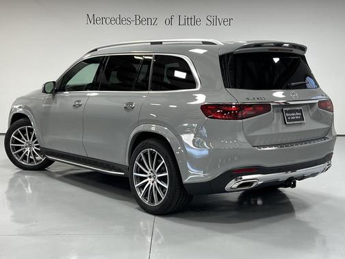 2025 Mercedes-Benz GLS 580 4MATIC