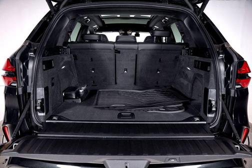 2025 BMW X5 M Base
