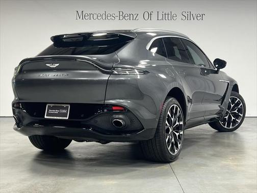 2021 Aston Martin DBX Base
