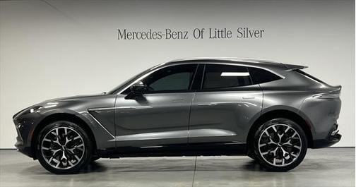 2021 Aston Martin DBX Base