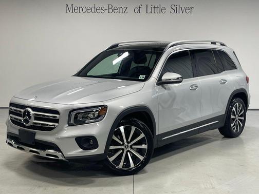Silver 2022 Mercedes-Benz GLB 250 4MATIC