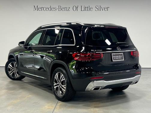 2025 Mercedes-Benz GLB 250 4MATIC