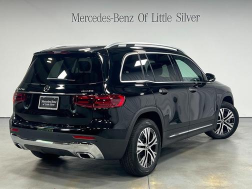 2025 Mercedes-Benz GLB 250 4MATIC