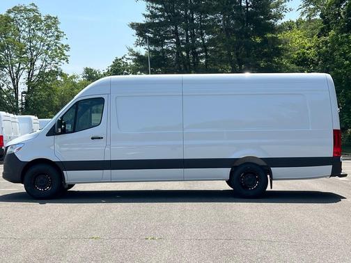 2025 Mercedes-Benz Sprinter 2500 High Roof